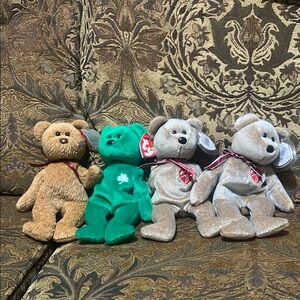 Beanie Baby set